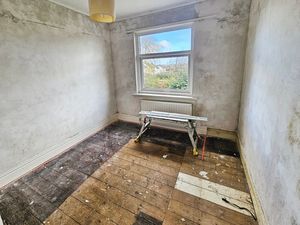 Photo 5- click for photo gallery